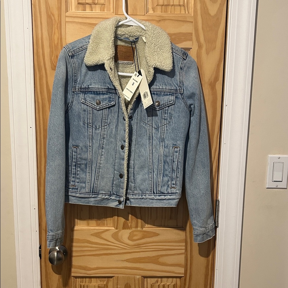 Levi's Blue Denim Jacket with Cream Sherpa Lining